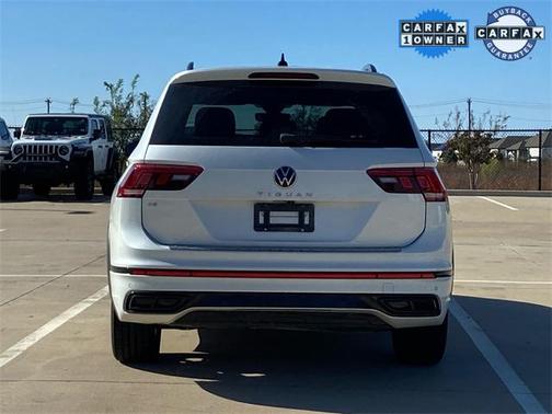2022 Volkswagen Tiguan 2.0T SE R-Line Black