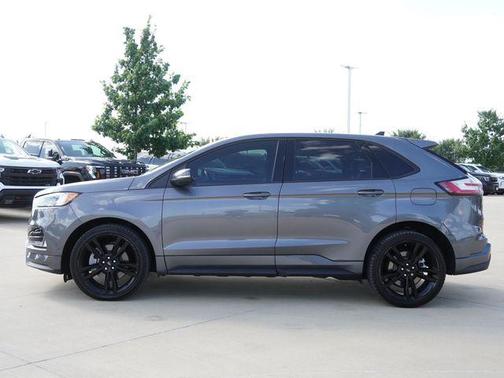 Carbonized Gray Metallic 2021 Ford Edge ST
