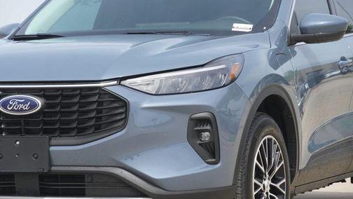 Vapor Blue Metallic 2025 Ford Escape PHEV SE