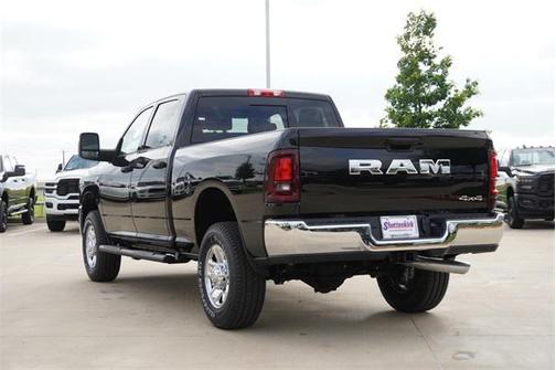 2025 RAM 2500 Tradesman Crew Cab 4x4 6'4' Box