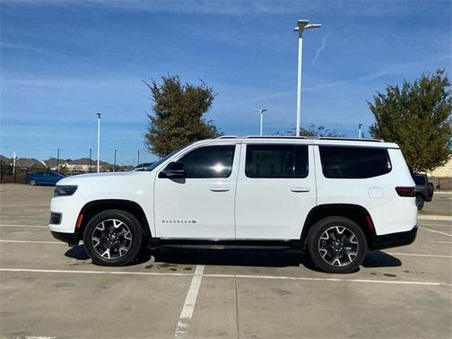 2023 Jeep Wagoneer Series III 4x2