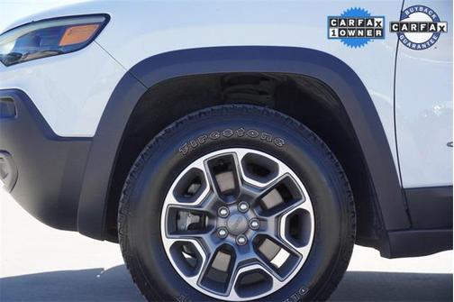 2022 Jeep Cherokee Trailhawk