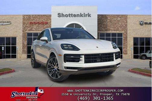 Gray 2024 Porsche Cayenne Cayenne