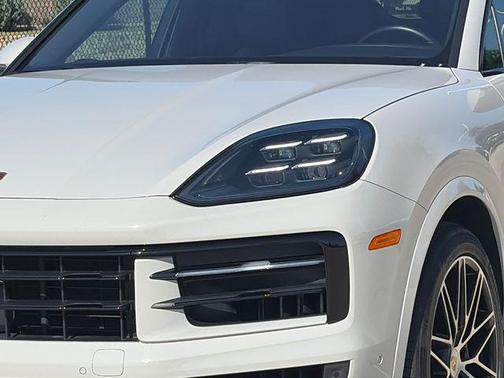 Gray 2024 Porsche Cayenne Cayenne