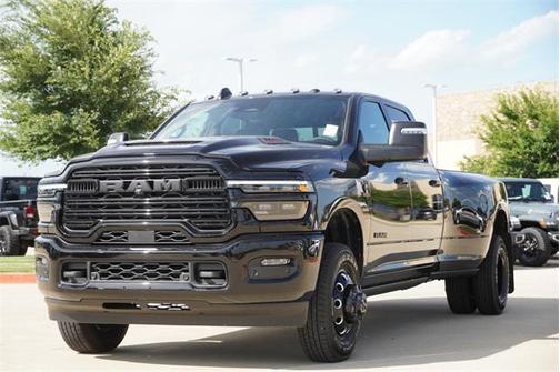 2025 RAM 3500 Laramie Crew Cab 4x4 8' Box