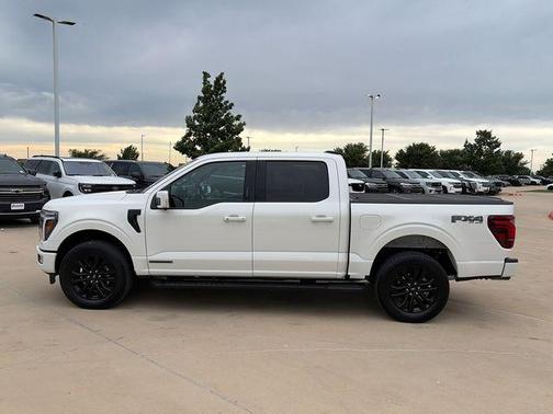 Star White Metallic Tri-Coat 2024 Ford F-150 Lariat