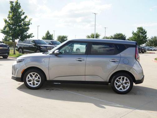 Steel Gray 2023 Kia Soul LX