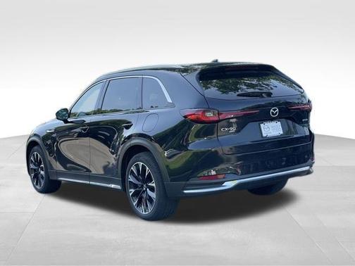 2024 Mazda CX-90 PHEV Premium Plus