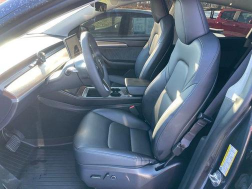 2024 Tesla Model Y Long Range Dual Motor All-Wheel Drive