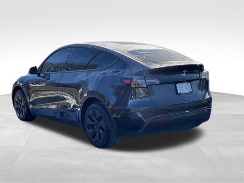 2024 Tesla Model Y Long Range Dual Motor All-Wheel Drive
