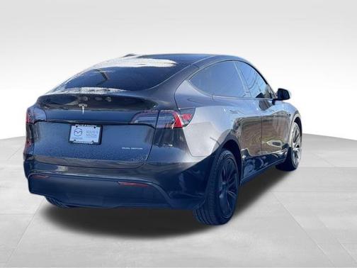 2024 Tesla Model Y Long Range Dual Motor All-Wheel Drive