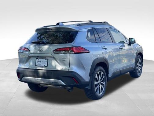 2022 Toyota Corolla Cross XLE