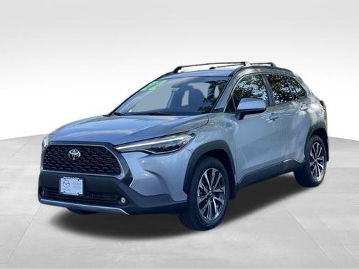 2022 Toyota Corolla Cross XLE