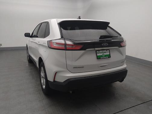 2020 Ford Edge SE