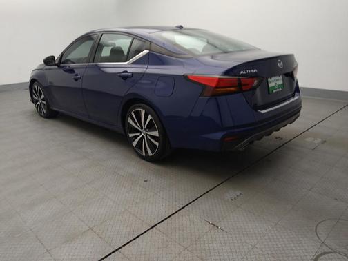 2022 Nissan Altima SR FWD