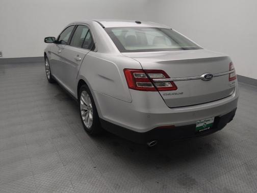 2016 Ford Taurus Limited