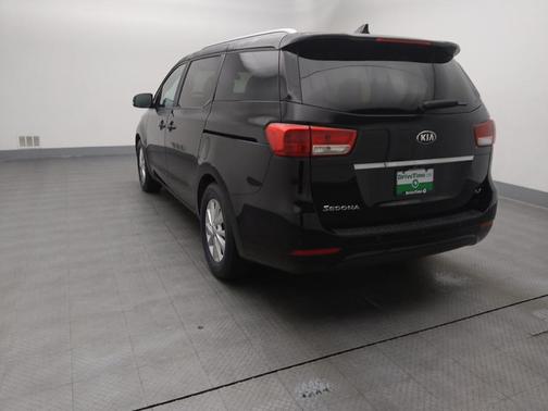 2018 Kia Sedona LX