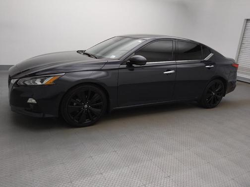 2020 Nissan Altima Platinum FWD