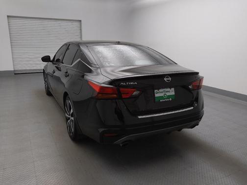 2021 Nissan Altima SR FWD