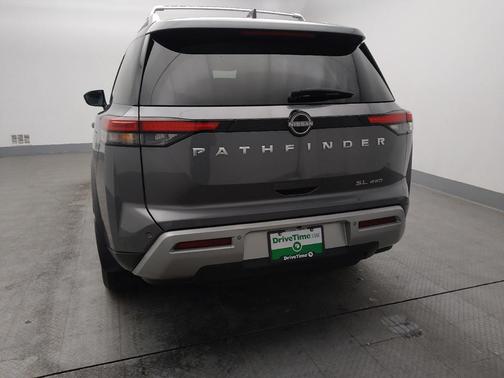 2022 Nissan Pathfinder SL 4WD