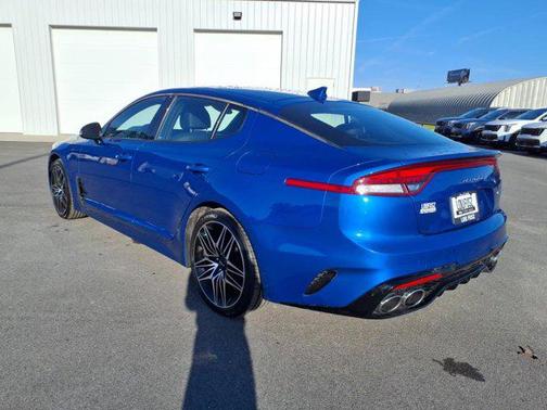 2022 Kia Stinger GT1