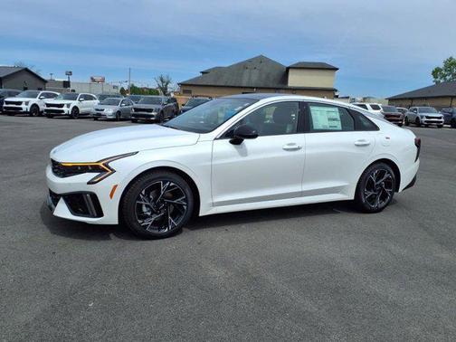 2025 Kia K5 GT-Line