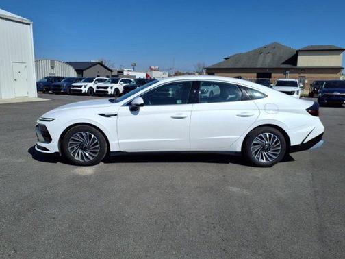 2024 Hyundai SONATA Hybrid SE