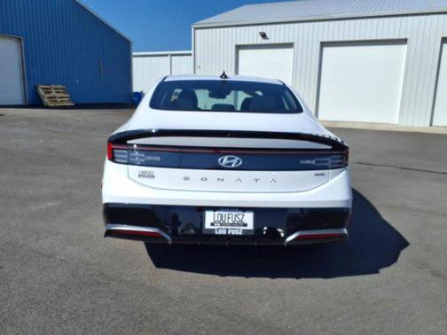 2024 Hyundai SONATA Hybrid SE