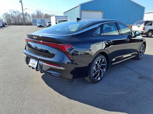 2025 Kia K5 EX