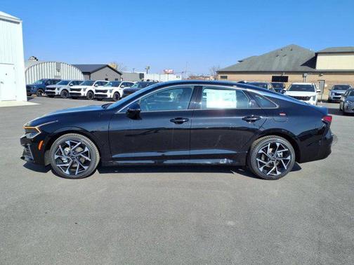 2025 Kia K5 EX