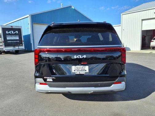 2025 Kia Carnival EX