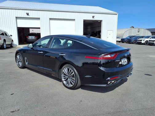 2019 Kia Stinger Base