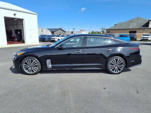 2019 Kia Stinger Base