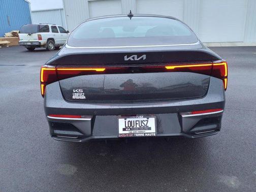 2025 Kia K5 EX