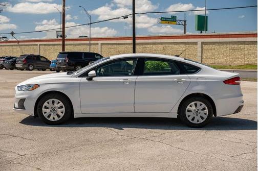 OXFORD WHITE 2019 Ford Fusion S