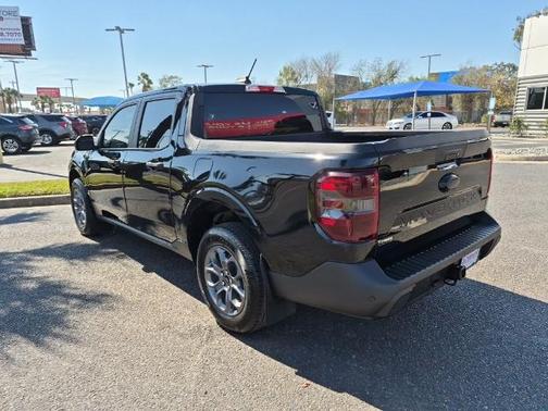 SHADOW BLACK 2025 Ford Maverick XLT