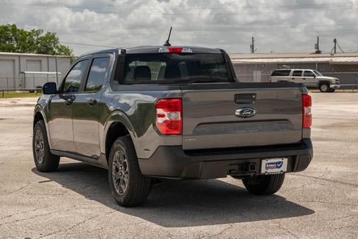 CARBONIZED GRAY METALLIC 2024 Ford Maverick XLT