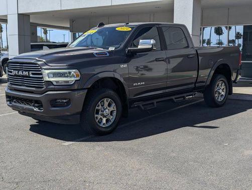 Granite Crystal Metallic Clearcoat 2019 RAM 2500 Laramie Crew Cab 4x4 6'4' Box