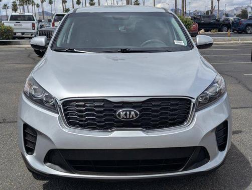 Sparkling Silver 2019 Kia Sorento LX