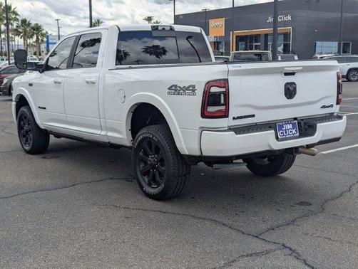 Bright White Clearcoat 2022 RAM 2500 Laramie Crew Cab 4x4 6'4' Box