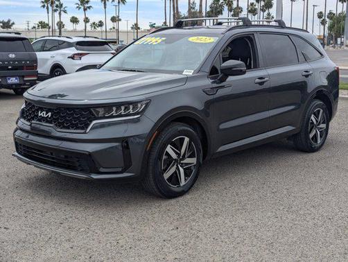 Gravity Grey 2022 Kia Sorento S