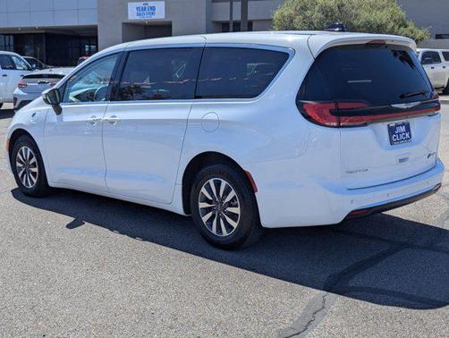 Bright White Clearcoat 2023 Chrysler Pacifica Hybrid Touring L