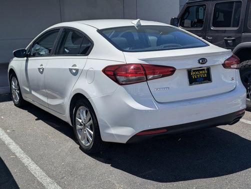 Clear White 2017 Kia Forte S