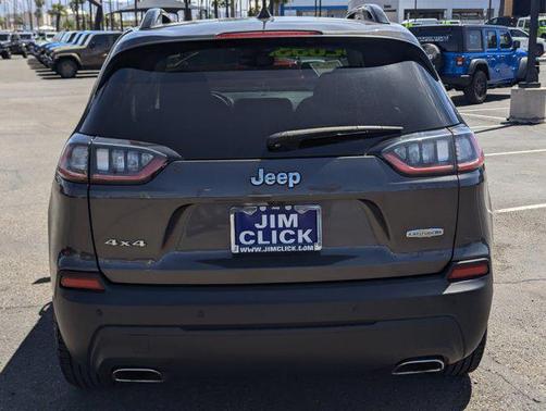Granite Crystal Metallic Clearcoat 2022 Jeep Cherokee Latitude Lux