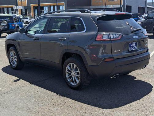 Granite Crystal Metallic Clearcoat 2022 Jeep Cherokee Latitude Lux