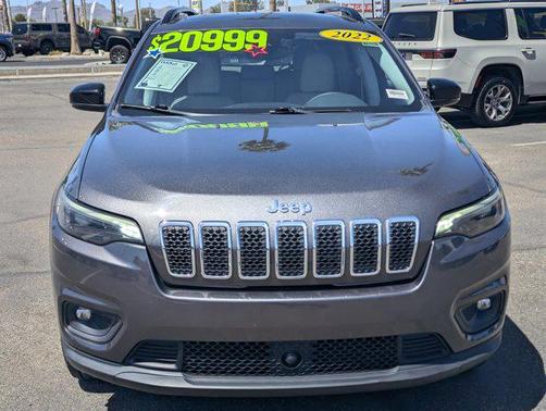 Granite Crystal Metallic Clearcoat 2022 Jeep Cherokee Latitude Lux