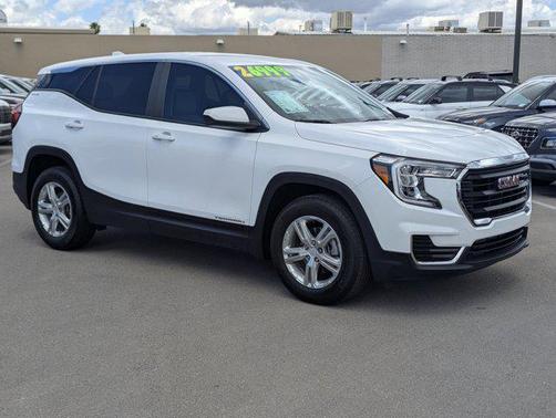 Summit White 2024 GMC Terrain SLE