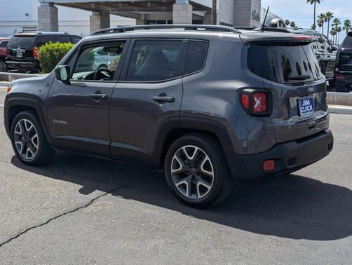 Granite Crystal Metallic Clearcoat 2018 Jeep Renegade Latitude