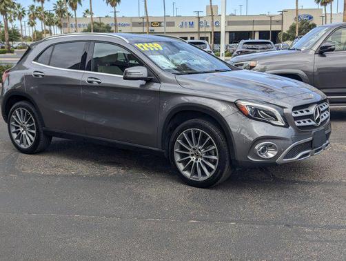 Polar Silver Metallic 2018 Mercedes-Benz GLA 250 4MATIC