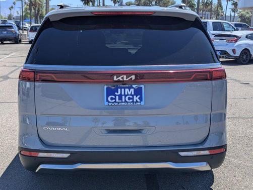 Ceramic Silver 2024 Kia Carnival SX Prestige